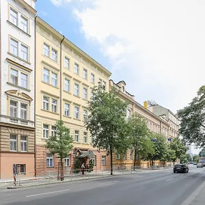 Club 3*, Praag Tsjechië